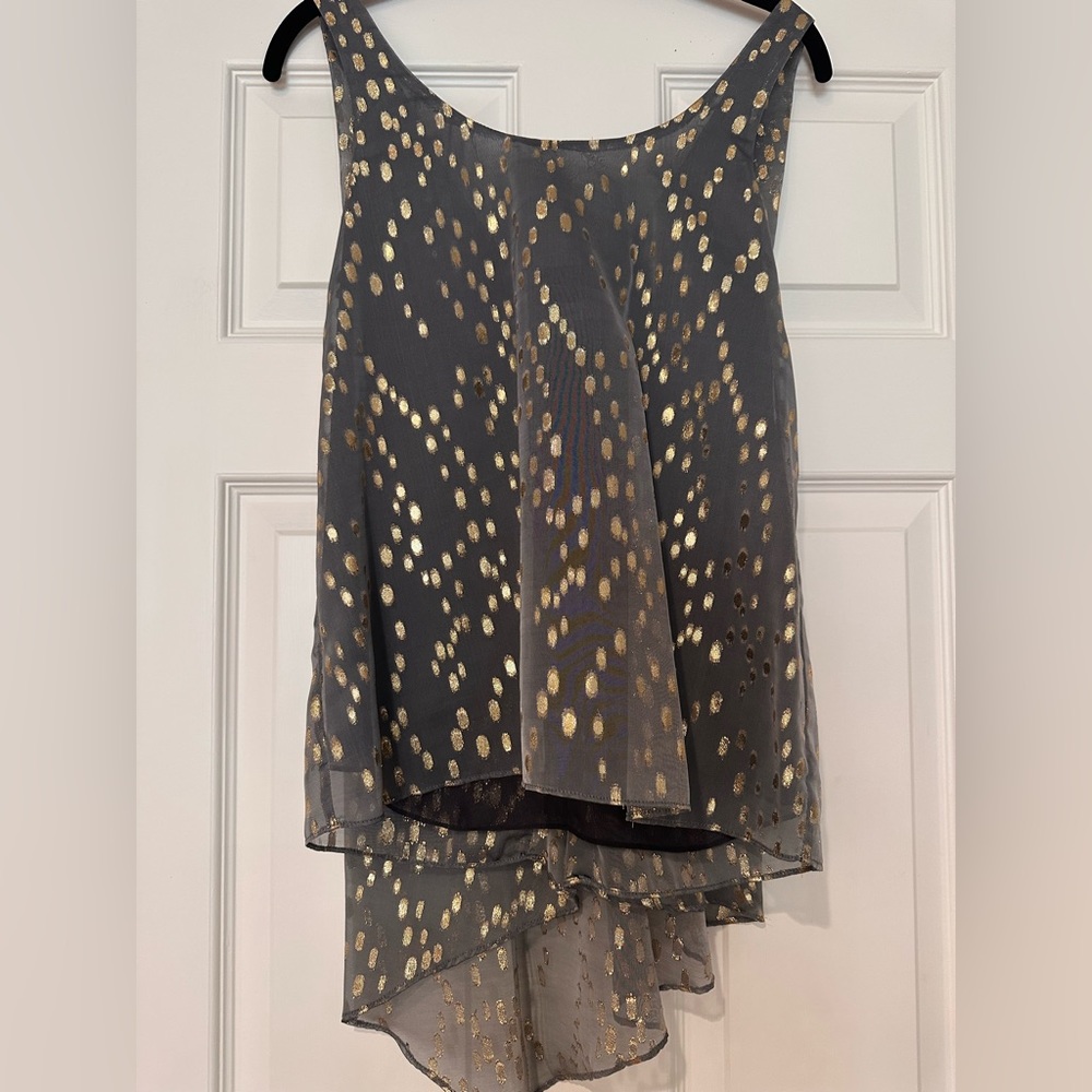 BCBG GENERATION SILVER TOP WITH GOLD DOT